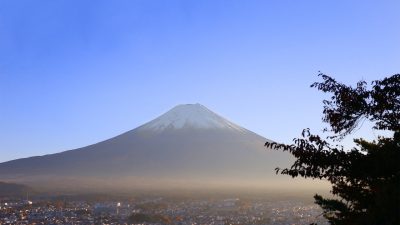 tujuan wisata terkenal di papua barat