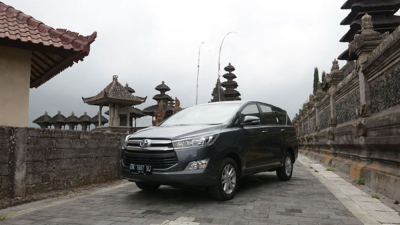 Tips Berlibur ke Denpasar Bali dengan Sewa Mobil Innova